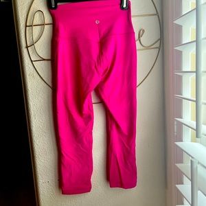 Super cute pink lululemon wonder under high waisted leggings! Worn only 2 times